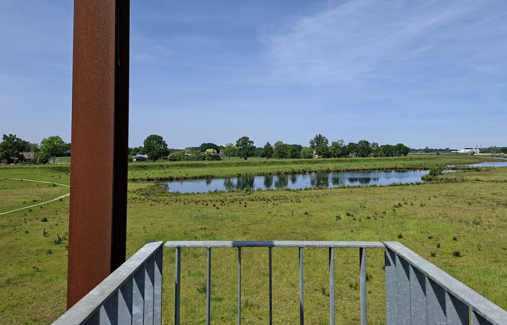 Uitzicht vanaf uitkijktoren Broekhuizenvorst op Maaspark Ooijen-Wanssum