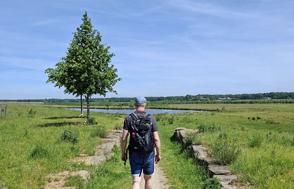 Pad op weg naar uitkijktoren Broekhuizenvorst